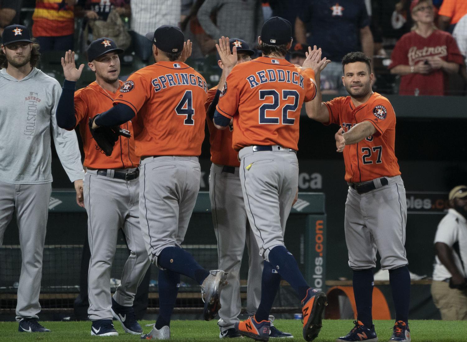 Former Houston pitcher Mike Fiers: Astros stole signs electronically in 2017