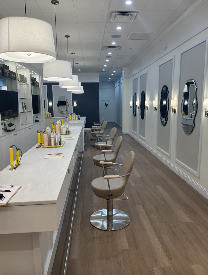 The+salon+chairs+clients+sit+in+while+getting+their+hair+styled.+
