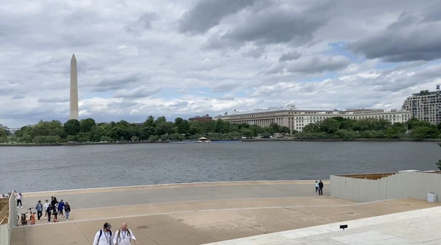 The view from the Thomas Jefferson memorial is beautiful. 