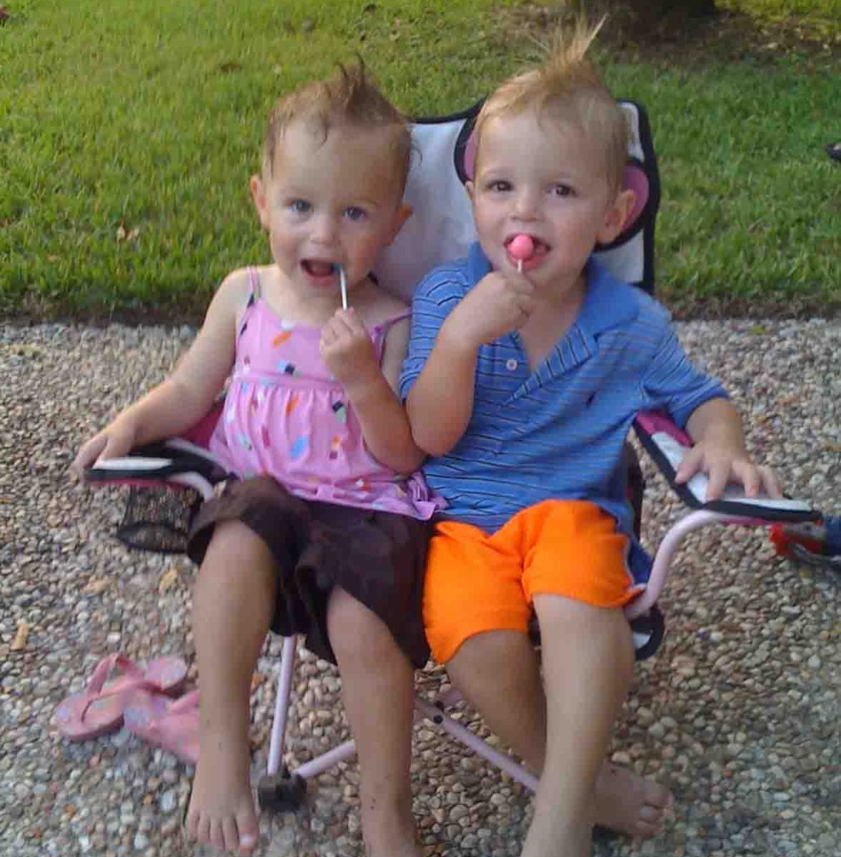 Canaan+and+Sloane+Factor+26+enjoying+lollipops+and+mohawks+together.